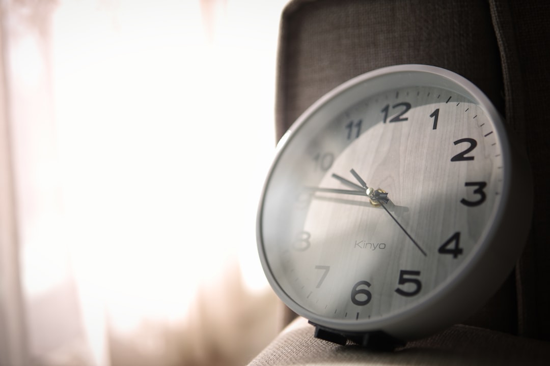 Photo einstein wake up time