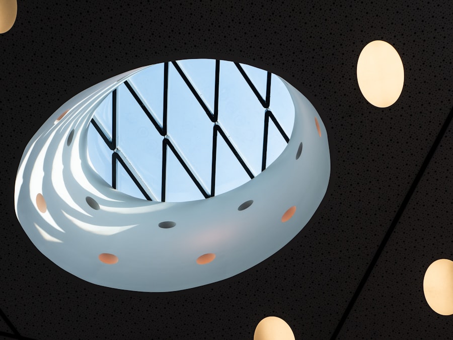 Photo microscopic trampolines