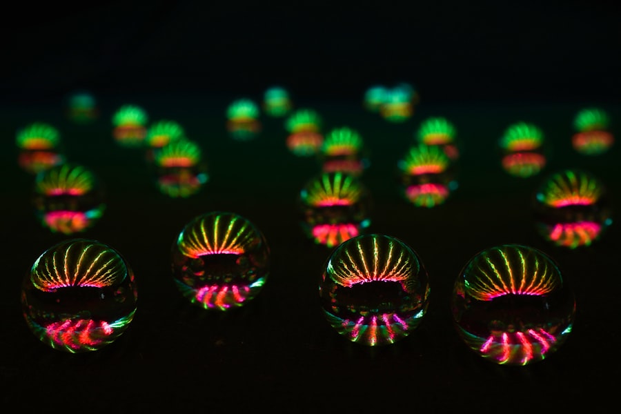 Photo microscopic trampolines