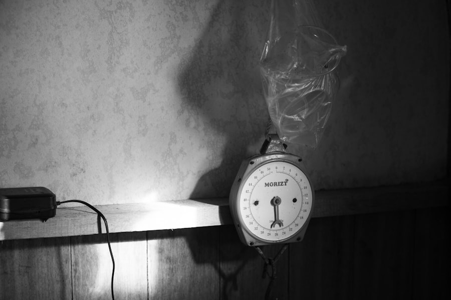 Photo atomic clock drift detection