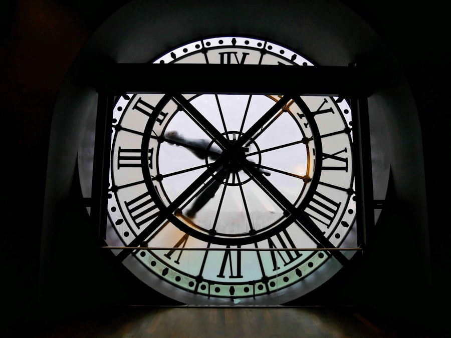 Photo neuroscience of time