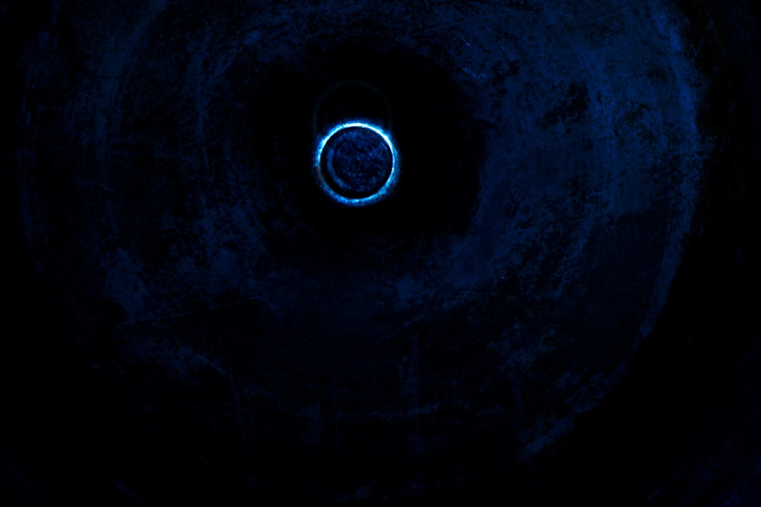 Photo wormholes