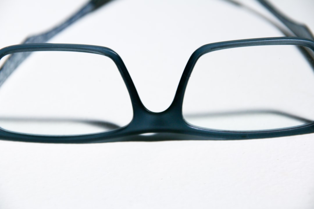 Photo diffractive trim tabs