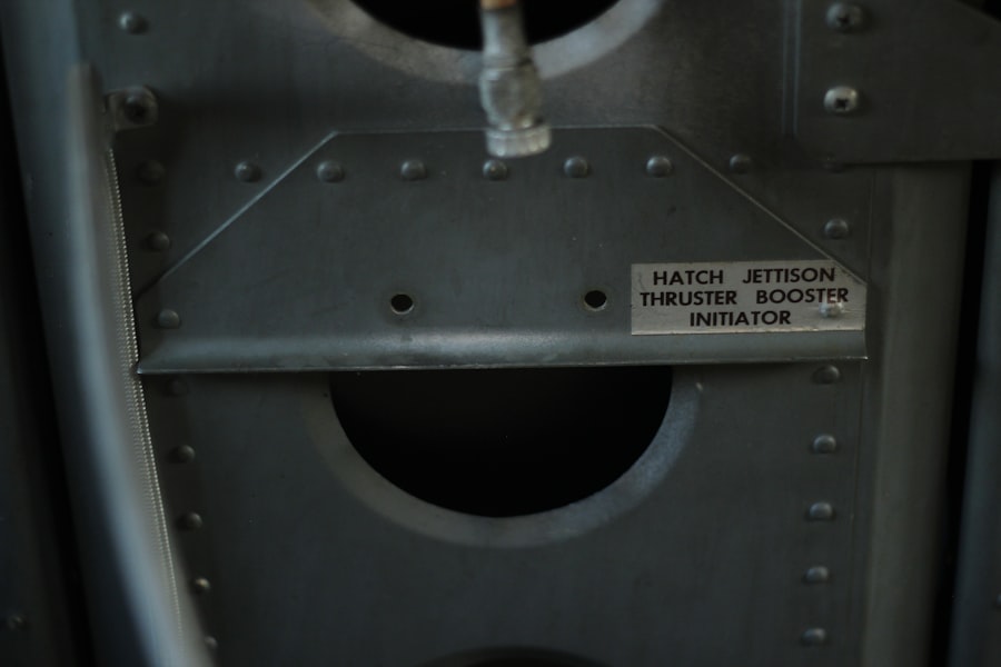 Photo garbage collection mechanism dipole repeller