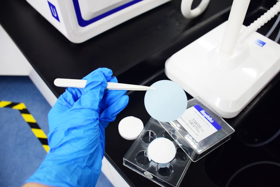 Photo phosphine detection
