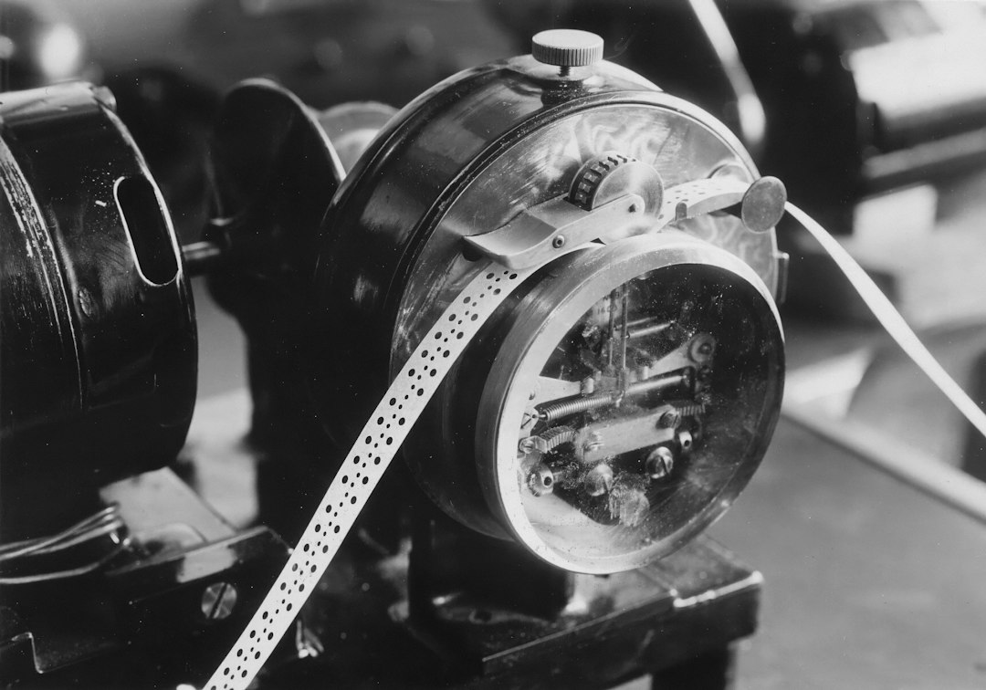 Photo atomic excitation measurement