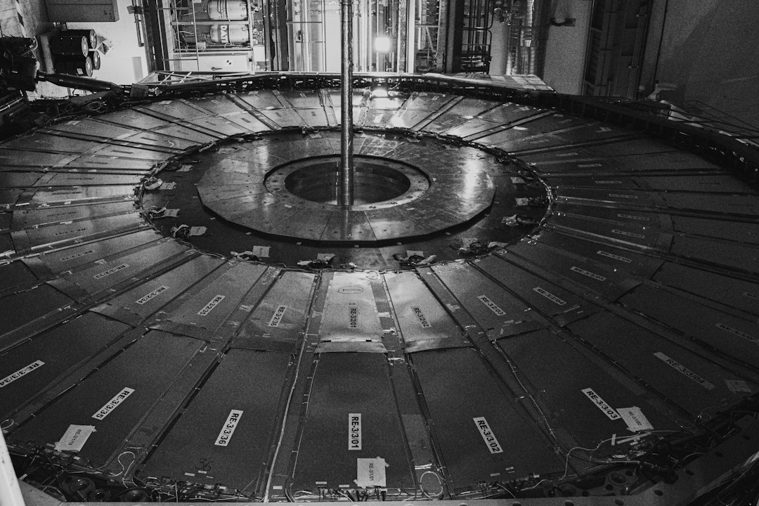 Photo Webb telescope mirror segment adjustment ground
